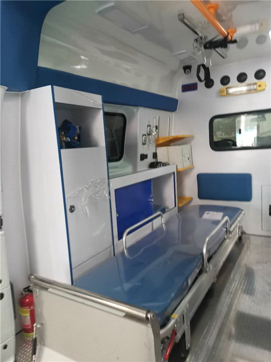 苏州私人救护车租赁电话