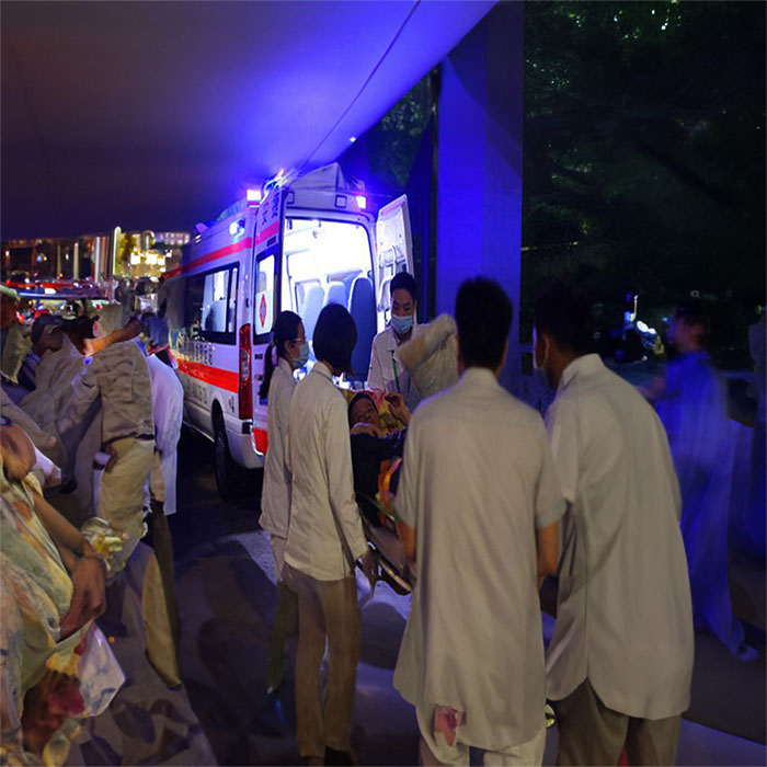 苏州出租私人救护车联系方式