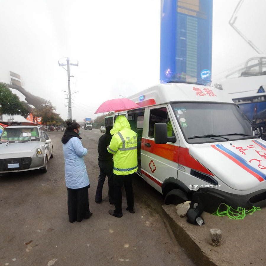 苏州出租救护车电话