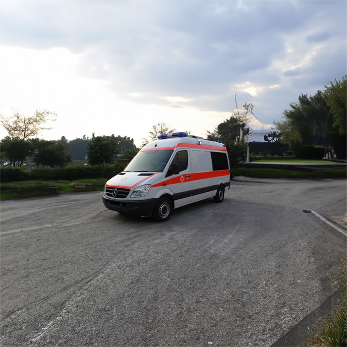 苏州租赁私人救护车电话