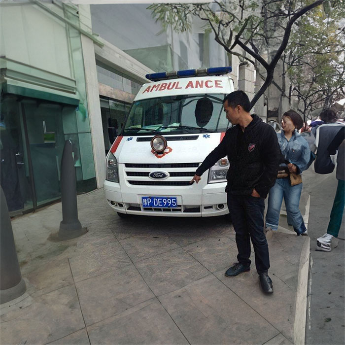 苏州出租私人救护车联系电话