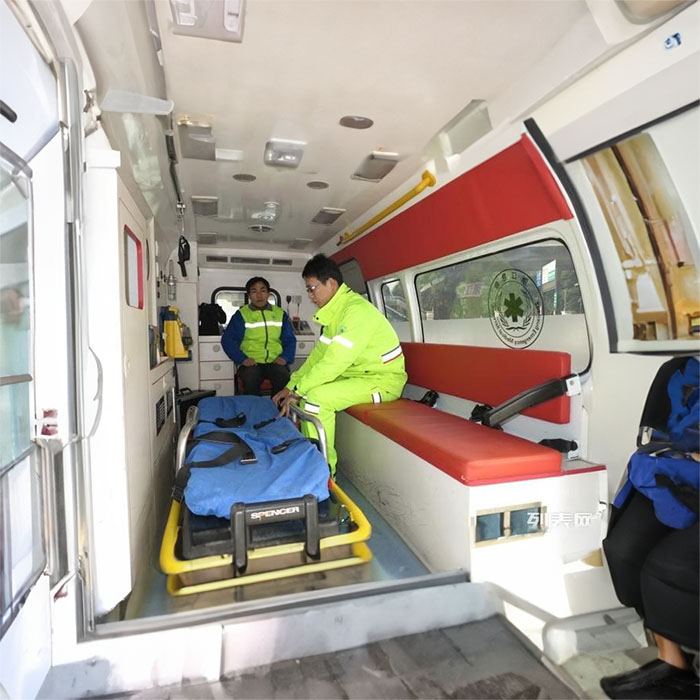 苏州租赁救护车电话号码