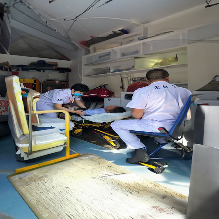 苏州租赁私人救护车电话