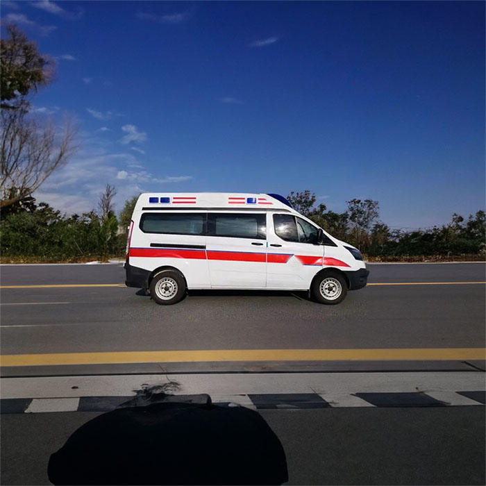 苏州出租救护车联系电话