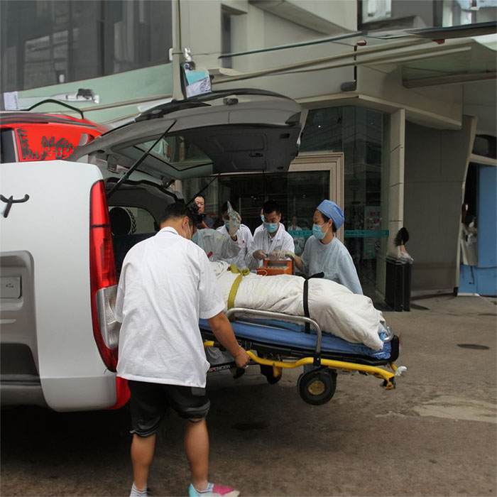 苏州出租私人救护车联系电话