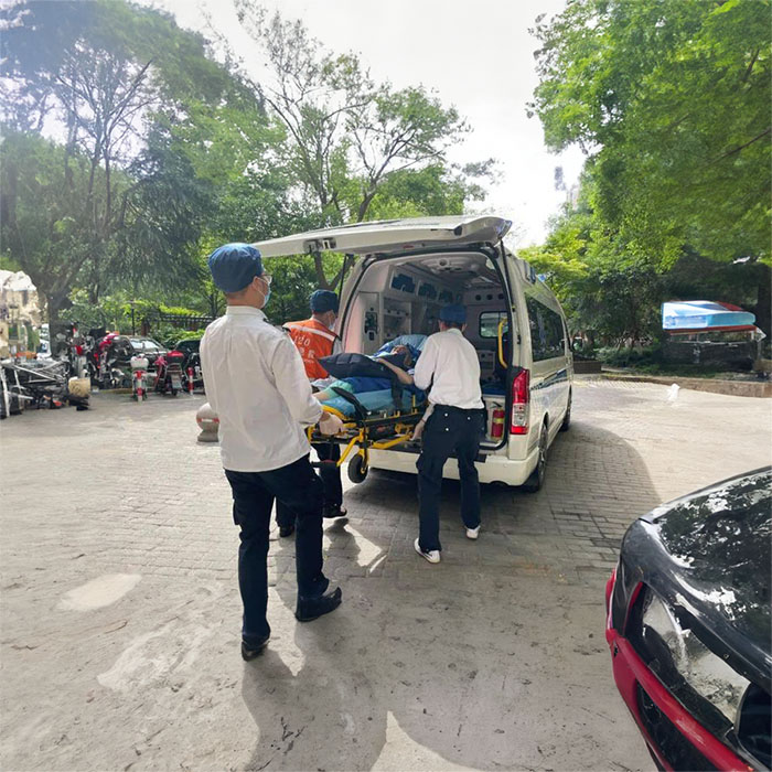 苏州租赁私人救护车电话号码