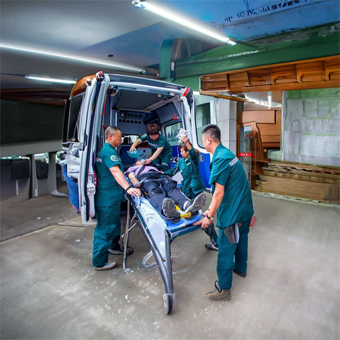苏州出租救护车联系方式