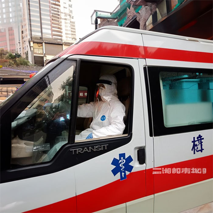 苏州租赁私人救护车联系电话