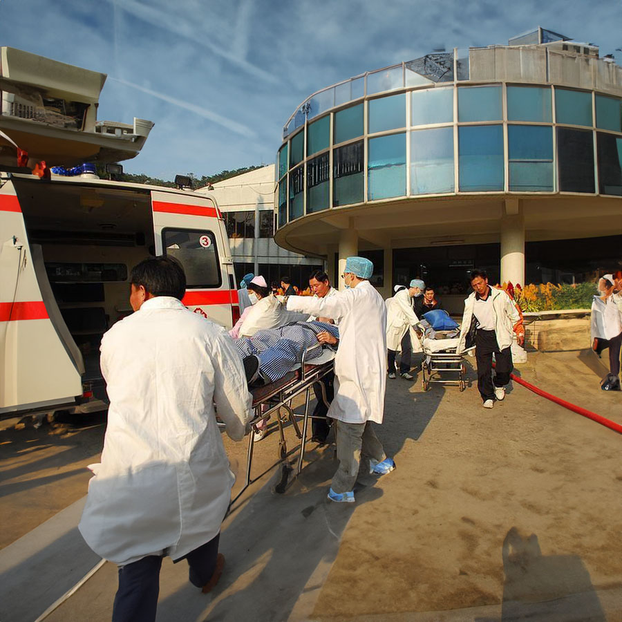 苏州出租私人救护车联系电话