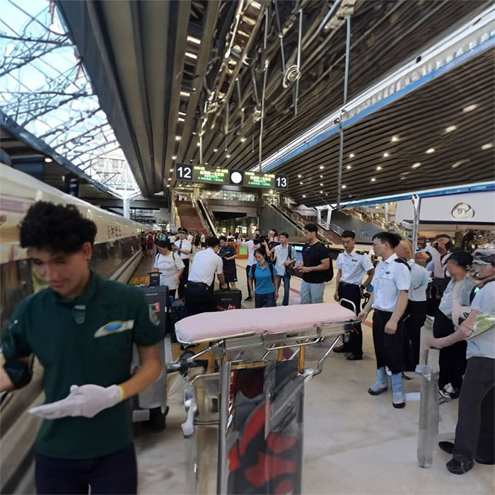 苏州出租急救车电话