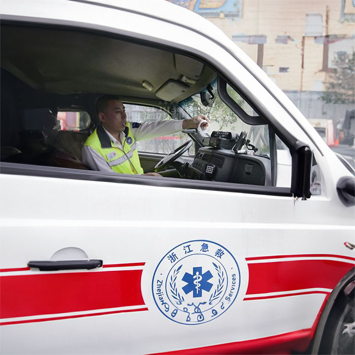 苏州出租私人救护车联系方式