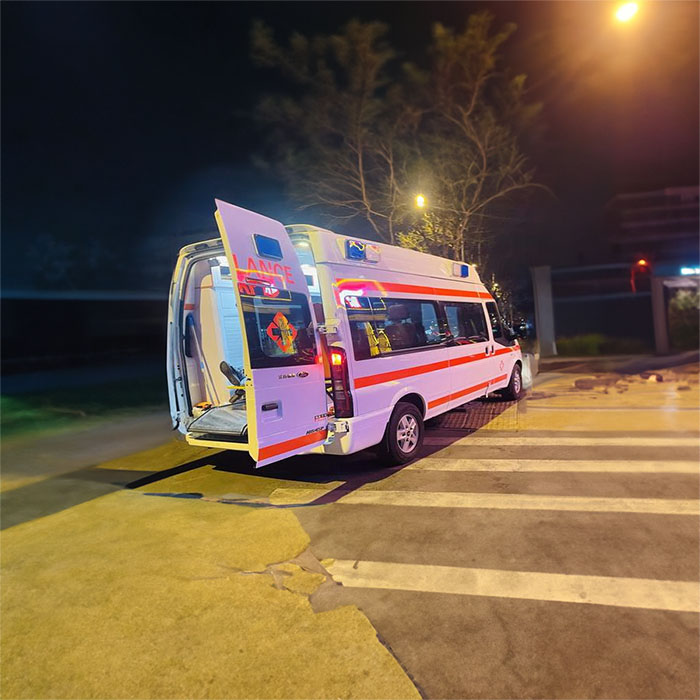 苏州出租救护车联系电话