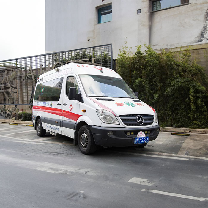 苏州出租私人救护车联系电话