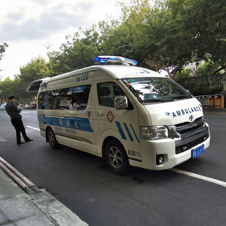 苏州出租急救车联系电话